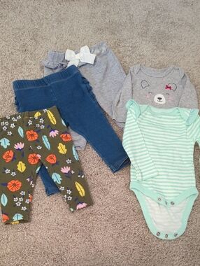 Newborn Clothing Lot